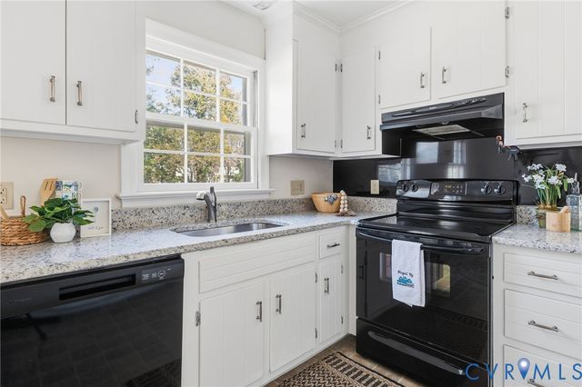 4316 Deertrail Dr, North Chesterfield, VA 23234