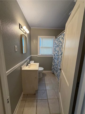 330 Rosebud Ave, Corpus Christi, TX 78404