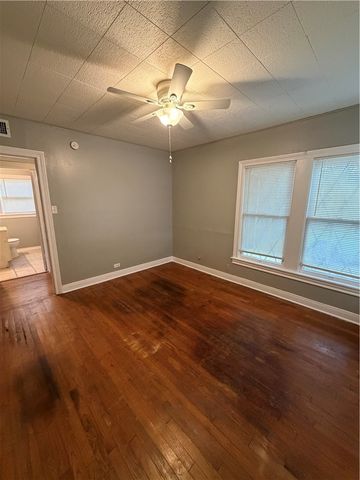 330 Rosebud Ave, Corpus Christi, TX 78404