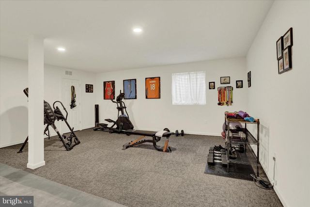207 EAGLE RD, Dillsburg, PA 17019