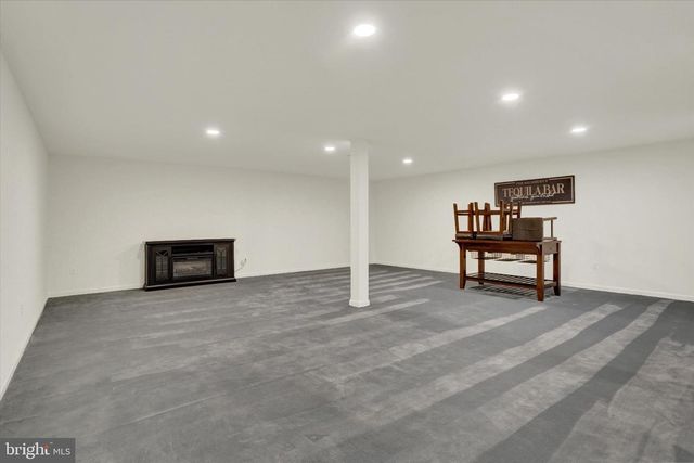 207 EAGLE RD, Dillsburg, PA 17019