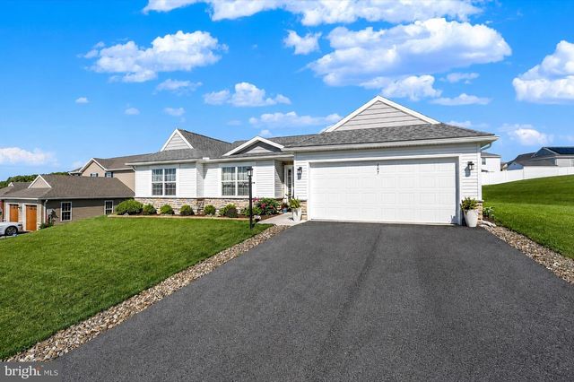 207 EAGLE RD, Dillsburg, PA 17019