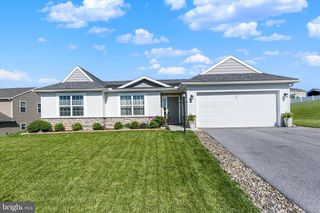 207 EAGLE RD, Dillsburg, PA 17019