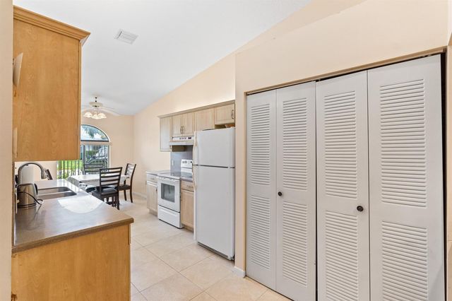 8108 NW 100th Lane, Tamarac, FL 33321