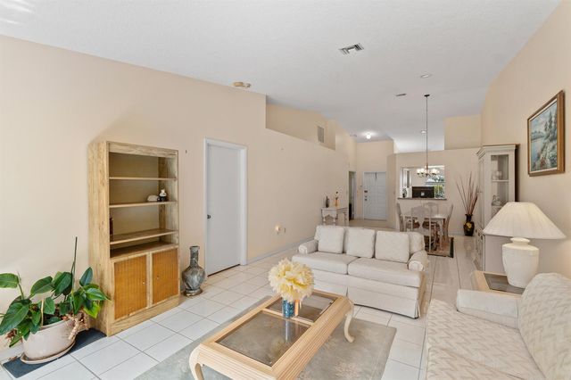 8108 NW 100th Lane, Tamarac, FL 33321