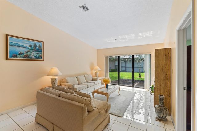 8108 NW 100th Lane, Tamarac, FL 33321