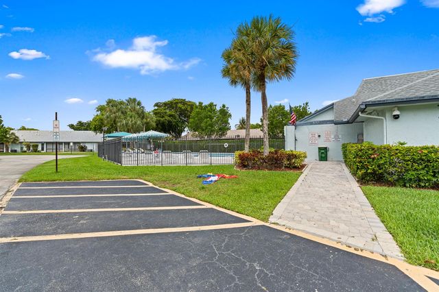 8108 NW 100th Lane, Tamarac, FL 33321