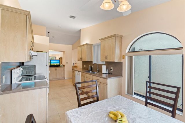 8108 NW 100th Lane, Tamarac, FL 33321