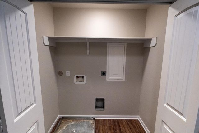 17039 Amarose Drive, Houston, TX 77090