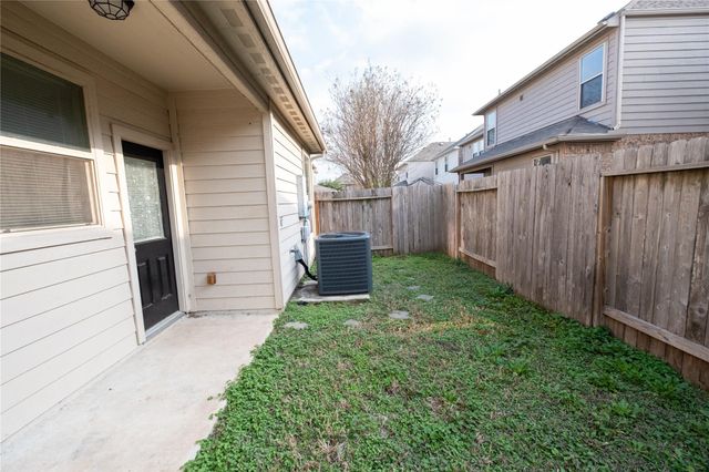 17039 Amarose Drive, Houston, TX 77090