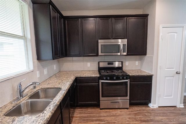 17039 Amarose Drive, Houston, TX 77090