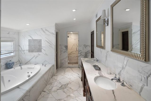 4620 Granada Blvd, Coral Gables, FL 33146