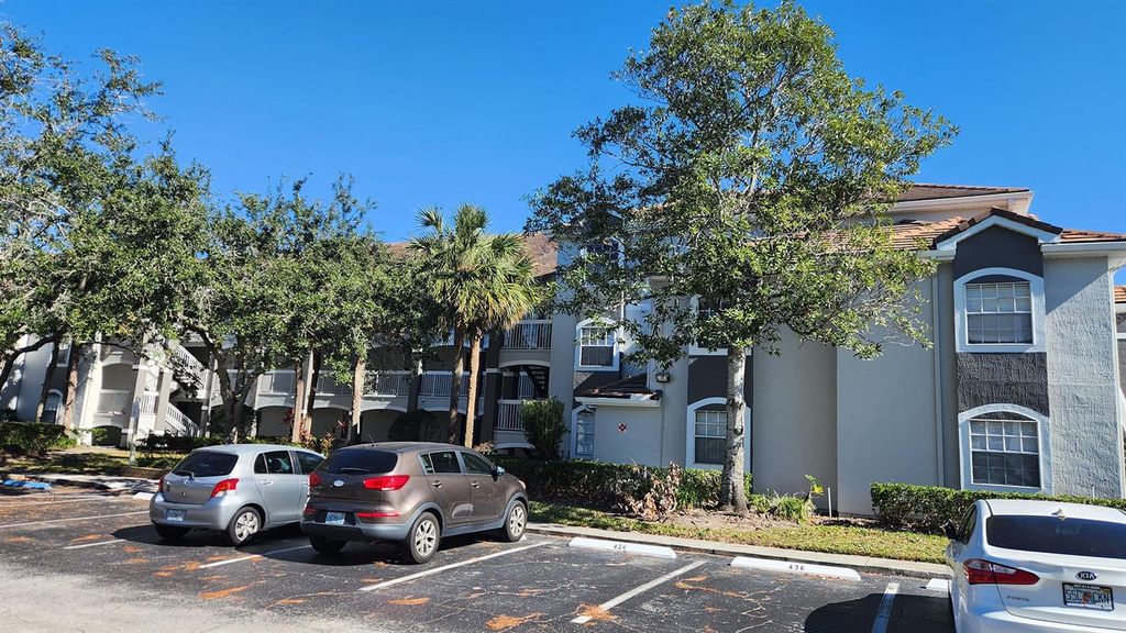 14013 FAIRWAY ISLAND DRIVE 427, Orlando, FL 32837