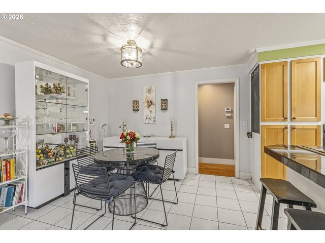 18989 Sw JESSICA Way, Beaverton, OR 97006