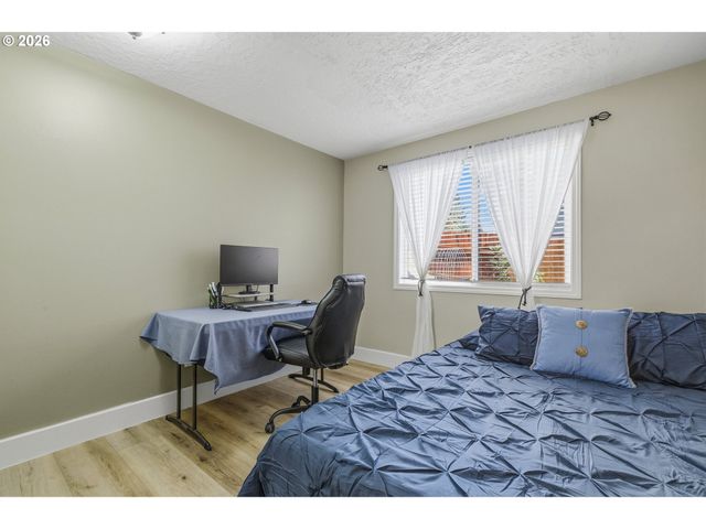 18989 Sw JESSICA Way, Beaverton, OR 97006