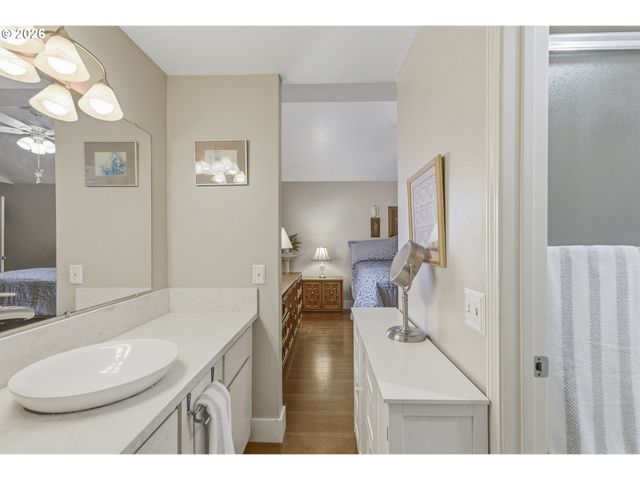18989 Sw JESSICA Way, Beaverton, OR 97006