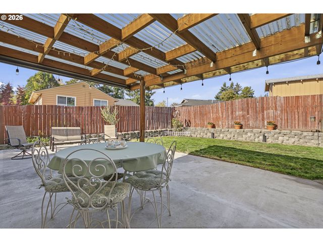 18989 Sw JESSICA Way, Beaverton, OR 97006