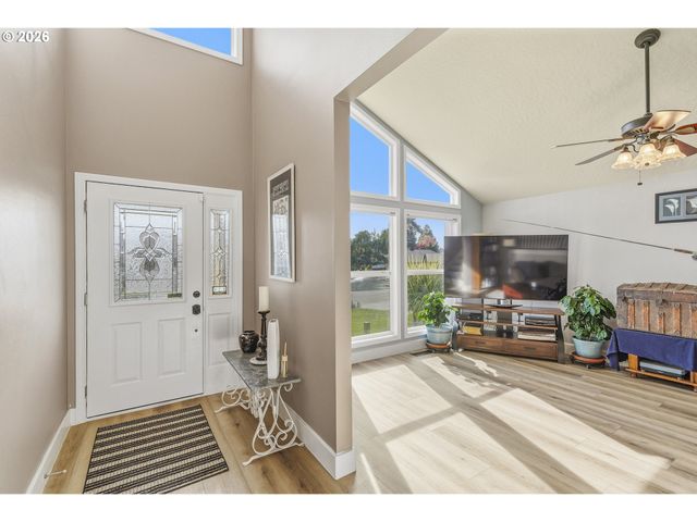 18989 Sw JESSICA Way, Beaverton, OR 97006