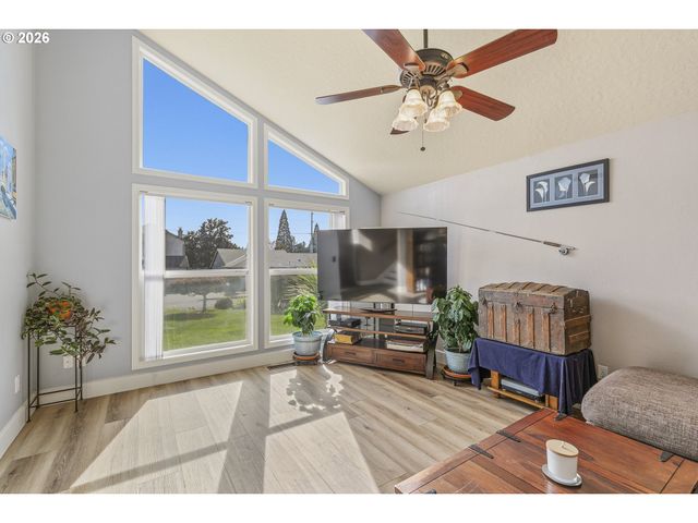 18989 Sw JESSICA Way, Beaverton, OR 97006