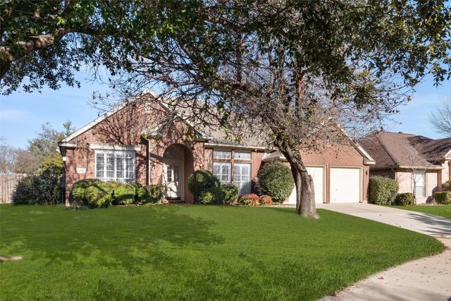 3609 Stone Creek Lane S, Fort Worth, TX 76137