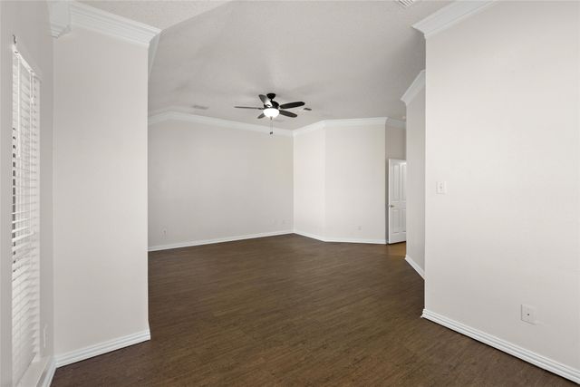 3609 Stone Creek Lane S, Fort Worth, TX 76137