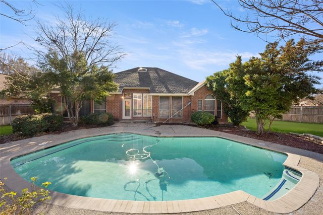 3609 Stone Creek Lane S, Fort Worth, TX 76137