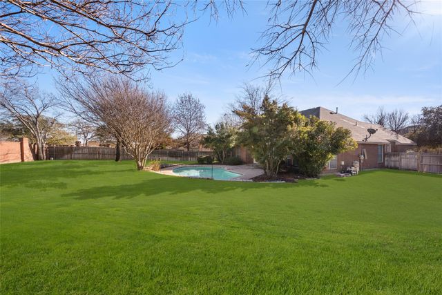 3609 Stone Creek Lane S, Fort Worth, TX 76137