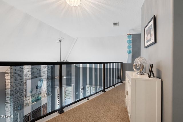 411 Maggie Mack Lane, Sevierville, TN 37862