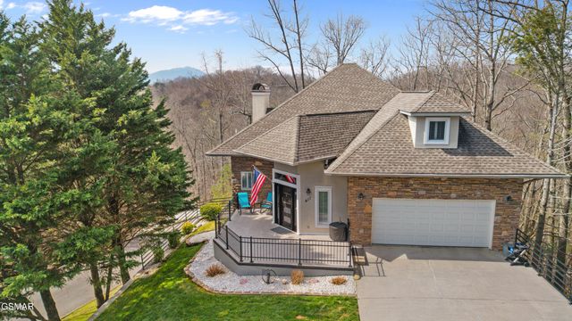 411 Maggie Mack Lane, Sevierville, TN 37862