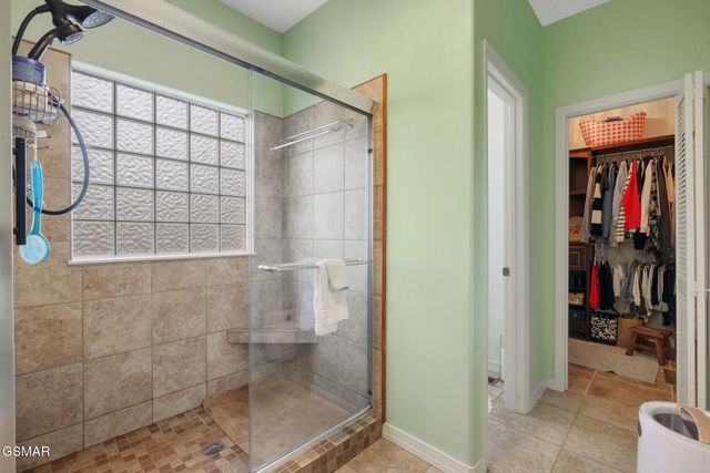 411 Maggie Mack Lane, Sevierville, TN 37862