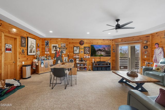 411 Maggie Mack Lane, Sevierville, TN 37862