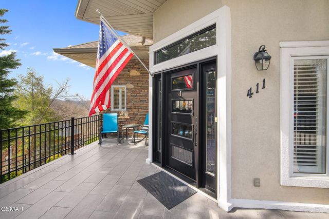 411 Maggie Mack Lane, Sevierville, TN 37862