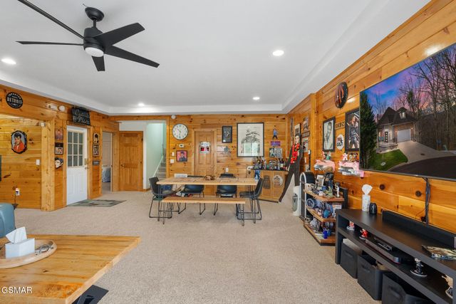 411 Maggie Mack Lane, Sevierville, TN 37862