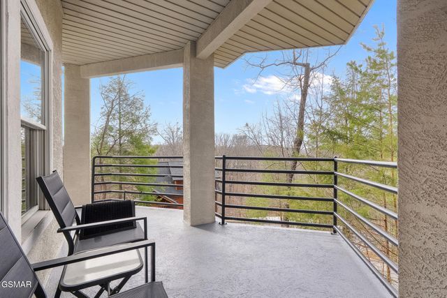 411 Maggie Mack Lane, Sevierville, TN 37862