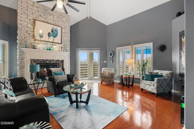 411 Maggie Mack Lane, Sevierville, TN 37862