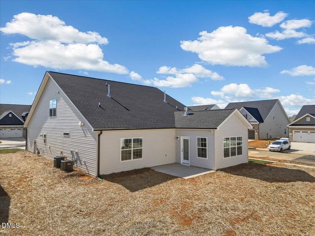 1272 Newton Drive 19, Mebane, NC 27302