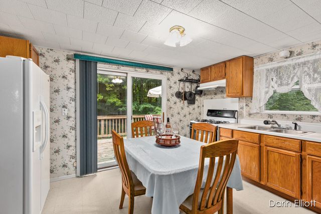 901 Half Moon Lake Drive Sw, Evergreen Twp, MI 48888