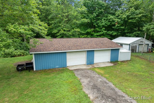 901 Half Moon Lake Drive Sw, Evergreen Twp, MI 48888