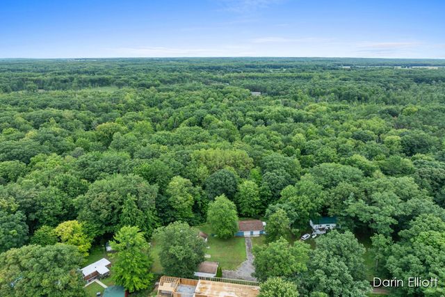 901 Half Moon Lake Drive Sw, Evergreen Twp, MI 48888