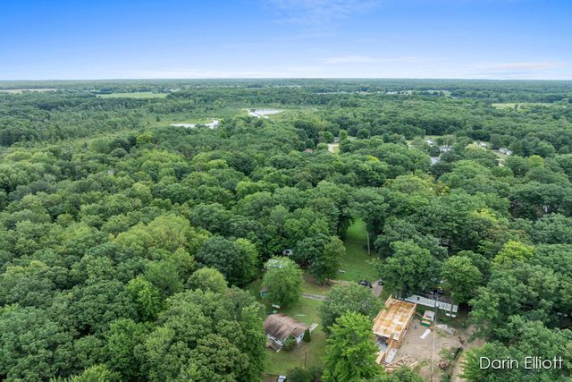 901 Half Moon Lake Drive Sw, Evergreen Twp, MI 48888