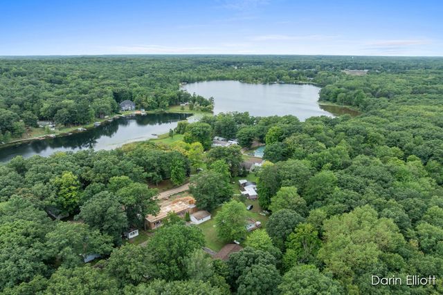 901 Half Moon Lake Drive Sw, Evergreen Twp, MI 48888