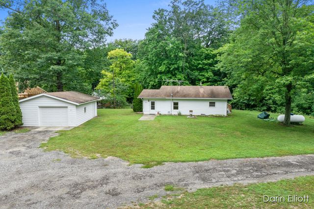 901 Half Moon Lake Drive Sw, Evergreen Twp, MI 48888