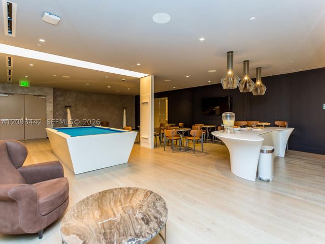 1000 Brickell Plz 4104, Miami, FL 33131