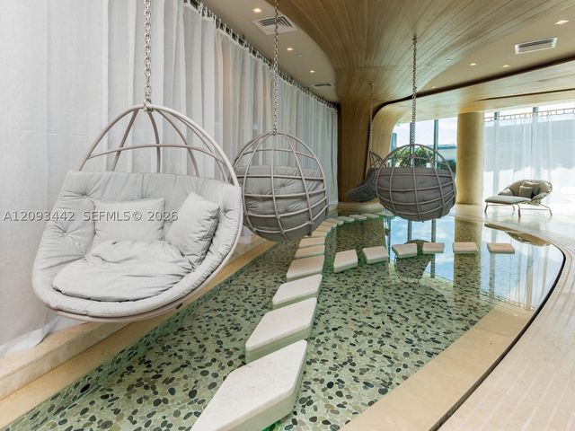 1000 Brickell Plz 4104, Miami, FL 33131