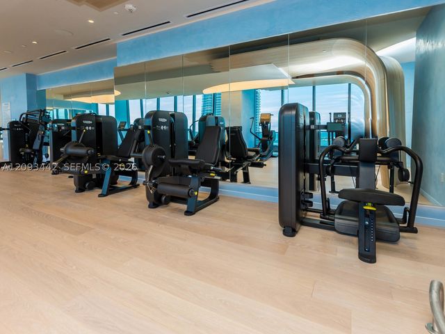 1000 Brickell Plz 4104, Miami, FL 33131