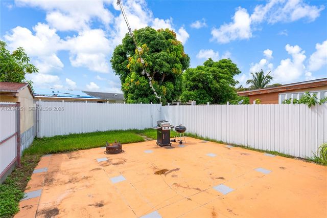 21466 NW 40th Cir Court, Miami Gardens, FL 33055