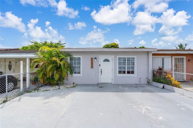 21466 NW 40th Cir Court, Miami Gardens, FL 33055