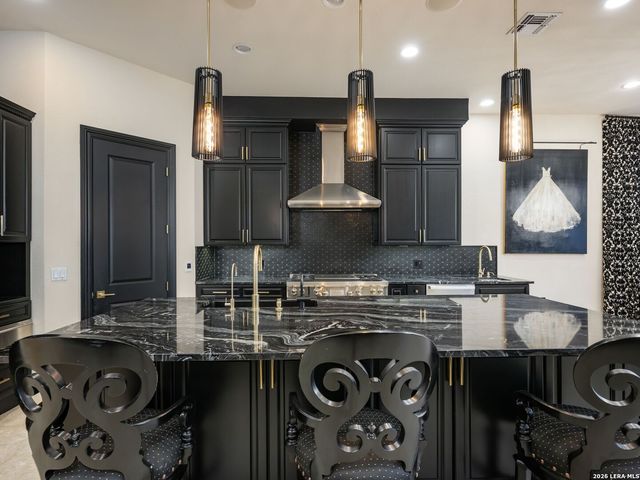34 Galleria Drive, San Antonio, TX 78257