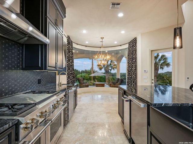 34 Galleria Drive, San Antonio, TX 78257