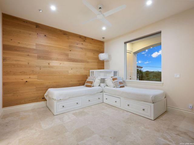 34 Galleria Drive, San Antonio, TX 78257